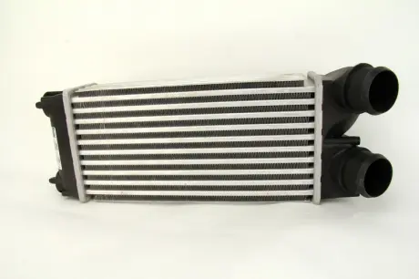 Радиатор наддува NISSENS 96627