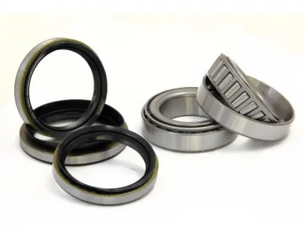 Подшипники ступицы колеса STARLINE LO 01928