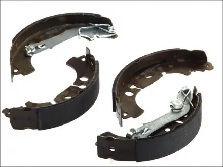Тормозные колодки к-кт. BOSCH 0 986 487 703
