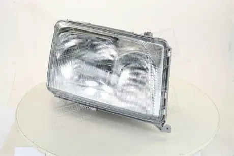 Фара прав. MB 124 TYC 20-3767-05-2B