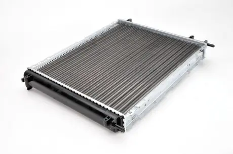 Радиатор THERMOTEC D7R027TT