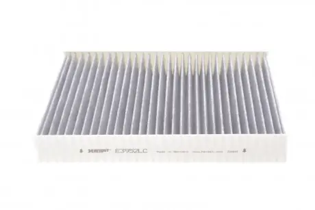 Фильтр салона NISSAN QASHQAI II 14-. RENAULT MEGANE IV 15- угольный (HENGST) HENGST FILTER E3952LC