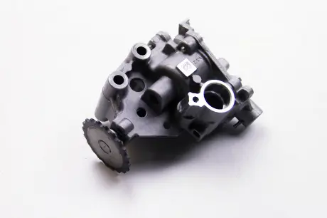 Насос масляный 2,0dci TraficII 2006- RENAULT 150005392R