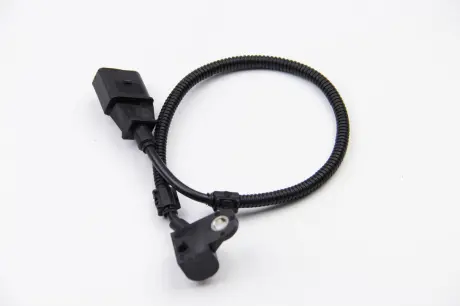 Датчик обертів коленвала VW Polo/T5 1.9TDI 04-/Crafter 2.5TDI 06- (L=445) FACET 9.0422