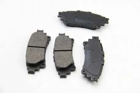 Тормозные колодки зад. Lexus RX 08-15 / Toyota Prius 09- (akebono) BREMSI BP3482