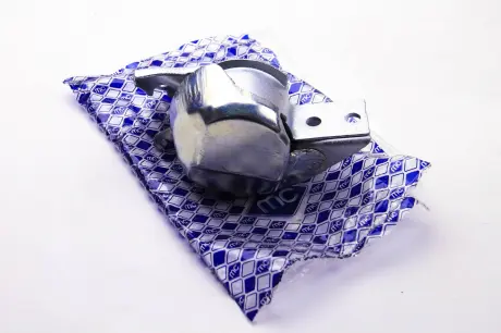 Подушка двигателя задняя Smart Fortwo / Roadster 0.7i 03- (Пр.) Metalcaucho 05471