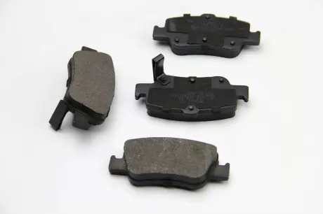 Тормозные колодки зад. Toyota Auris 07-12 / Corolla 13-(bosch) BREMSI BP3341