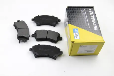 Гальмівні колодки перед. Corolla 00-07 / Avensis 99-03 (TRW) BREMSI BP3030