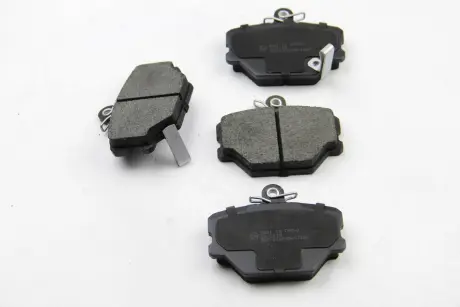 Гальмівні колодки перед. Smart 0.6 / 0.7 / 1.0 i / 0.8 CDI BREMSI BP2881 (фото 1)