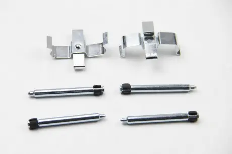Монтажный к-кт тормозных колодок MB W124 / S124 / 85-96 AUTOFREN D42382A