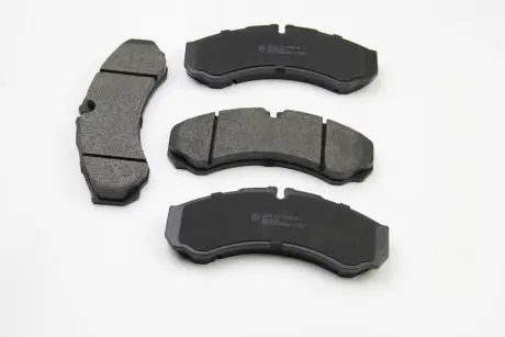 Тормозные колодки перед / зад Daily 99-(спарка) BREMSI BP2925