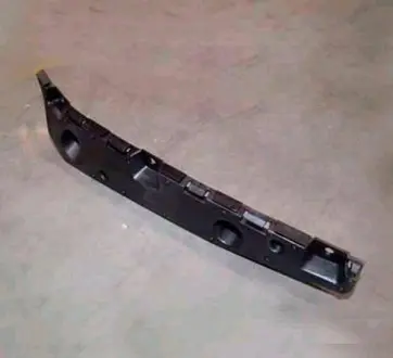 Направляющая заднего бампера, правая (пластик) Aftermarket S21-2804512NA