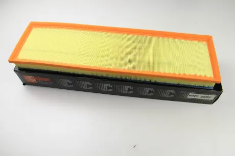 Фильтр воздушный BMW 3 (E36) / 5 (E39) 2.5td CLEAN FILTERS MA1013
