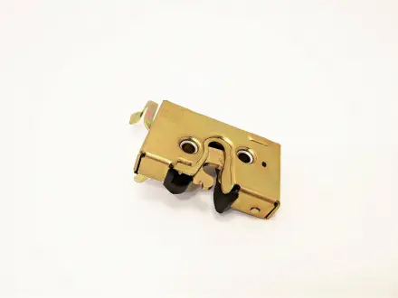 Замок дверей передньої R (A11, A15, -2012) Chery Amulet Aftermarket A11-6105410 (фото 1)