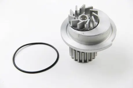Водяной насос Aveo / Cruze / Lacetti / Nubira 1.4 / 1.6i 97- BGA CP3266