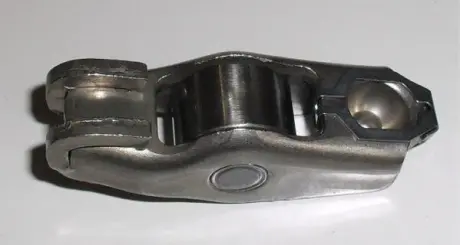Коромысло клапана NISSAN / OPEL / RENAULTQashqai / Vivaro / Trafic 2.0DCi &quot;05 &gt;&gt; FRECCIA RA06-940 (фото 1)
