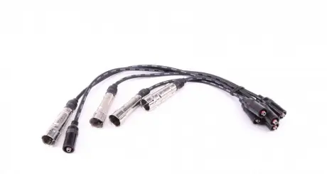 Комплект проводів VW Passat "1,8" 88-97 BREMI 925