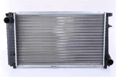Радіатор охолоджування NISSENS 60744A