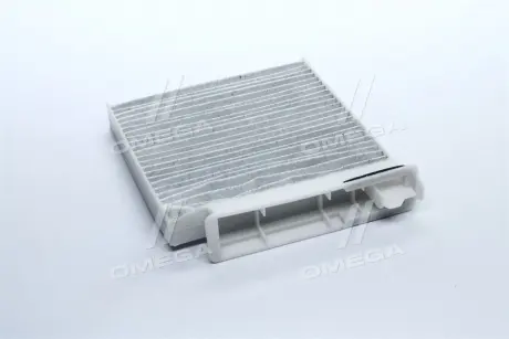 Фильтр салона RENAULT DUSTER 10-. LOGAN 04- угольный Denckermann M110607K