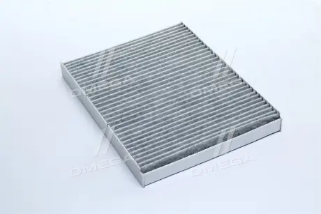 Фильтр салона VW GOLF IV 97-. VW BORA 98- угольный Denckermann M110007