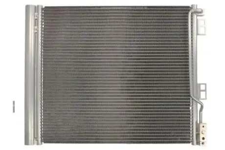 Радіатор кондиціонера THERMOTEC KTT110526 (фото 1)