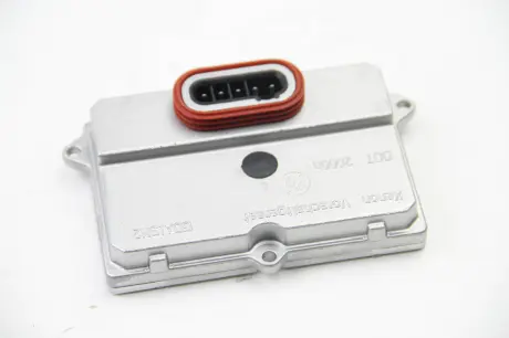 Блок розжига ксенон (12V) FOCUS / QASHQAI / ASTRA / VECTRA / SCENIC 98-15 HELLA 5DV008855-017