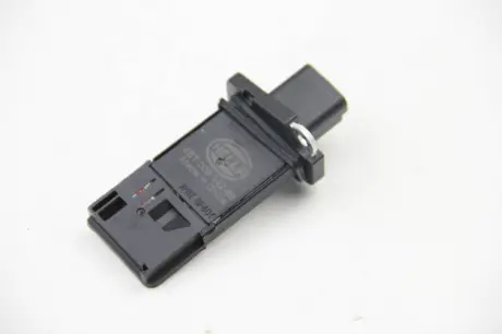 Расходомер воздуха (6 конт.) FOCUS II / MONDEO IV 1.6Ti 04- HELLA 8ET009142-591