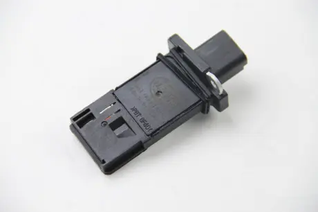 Расходомер воздуха Ducato / Jumper / Boxer 2.2HDI 06- HELLA 8ET009142-581