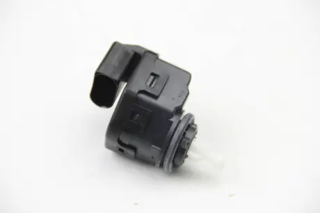 Корректор фары A3 / A6 / A8 / OCTAVIA 96-10 HELLA 6NM007878-531