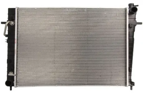 Радиатор охлаждения NISSENS 675034
