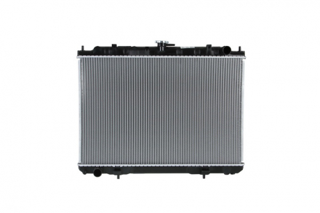 Радиатор NS X-TRAIL T30 (01-) 2.2 D (+) [OE 21410-8H800] NISSENS 68703A