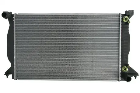 Радиатор охлаждения NISSENS 60303A