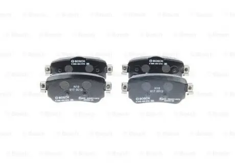 Комплект тормозных колодок с 4 шт. дисков BOSCH 0986494816