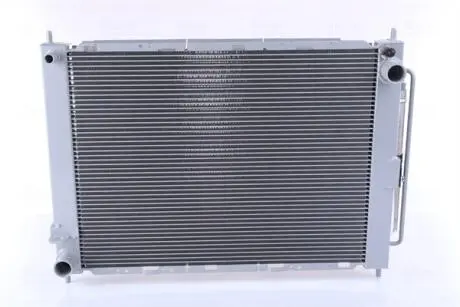 Радиатор охлаждения NISSENS 637636