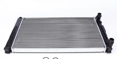 Радиатор 397 mm AUDI A4 / A6 / FIAT QUBO / SKODA Superb (3U4) / VW Passat MAHLE KNECHT CR647000S