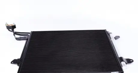 Конденсор VW TOURAN (1T1, 1T2) alt MAHLE KNECHT AC325000S