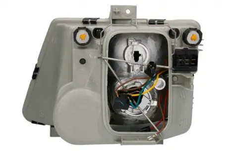 Фара автомобильная TYC 205509052