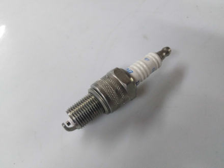 Свеча зажигания Fiat Tipo 1.4-1.6 Fiat/Alfa/Lancia 7772515
