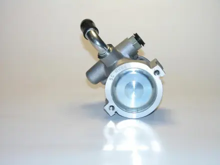 Насос гидроусилителя руля (Возможно восстановленной изделие) STARLINE SC H068