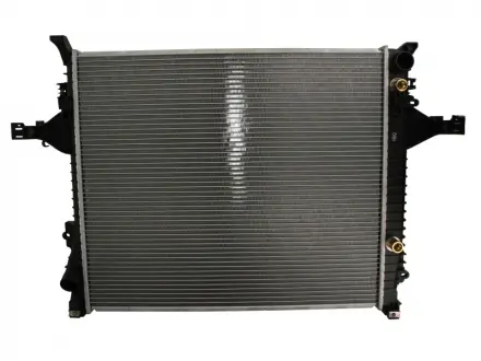 Радиатор THERMOTEC D7V004TT