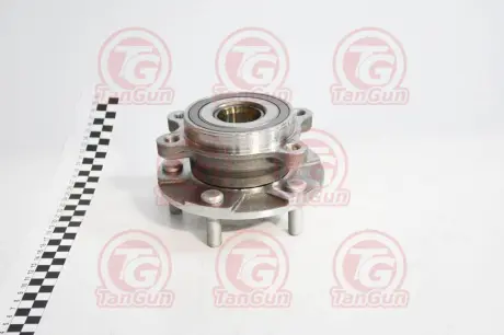 Ступица колеса переднего с подшип. RAV4 ACA3, GSA3 05-13 MANUAL TANGUN B51036