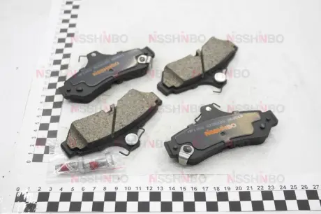 Колодки тормозные дисковые задние Toyota Camry, RAV-4 2.0, 2.2, 2.4 (06 -) / Lexus ES 250h, 300h (12-) NISSHINBO NP1056