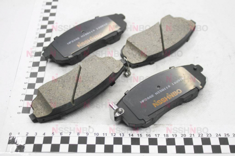 Колодки тормозные дисковые передние Nissan Tiida / Suzuki SX-4 1.5, 1.6, 1.8 (06-) NISSHINBO NP2002 (фото 1)