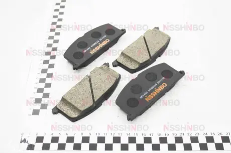 Колодки тормозные дисковые передние Toyota Fortuner, Hilux 2.5, 2.7, 3.0 (05-) NISSHINBO NP1001