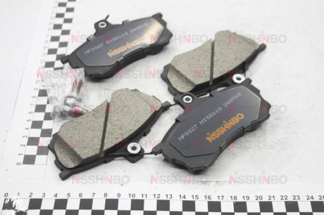 Колодки тормозные дисковые передние Mitsubishi Carisma 1.6, 1.8, 1.9 (00-06) NISSHINBO NP3027