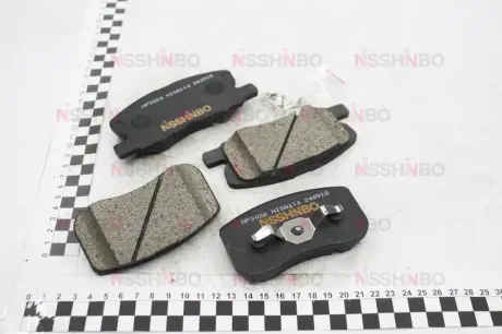 Колодки тормозные дисковые передние Mitsubishi Colt 1.1, 1.3, 1.5 (04-12) NISSHINBO NP3020