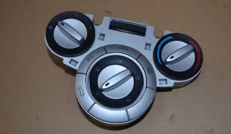 Блок управління кондиціонером CHERY A13-8112010
