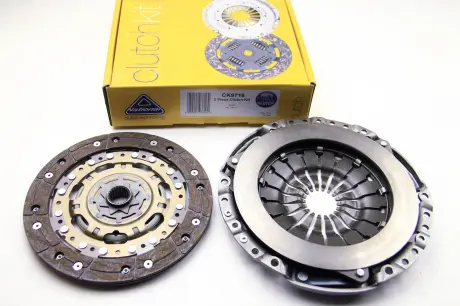 Комплект сцепления Mondeo III / Focus II / C-Max 1.8 / 2.0 i 00- (228mm) NATIONAL CK9716
