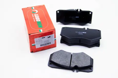 Тормозные колодки перед. MB 207-410 GOODREM RM1173