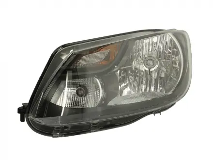 Фара передняя HELLA 1EL 010 551-111